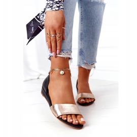 Kožne sandale Maciejka 1971-46 Crna i zlatna zlatni 2