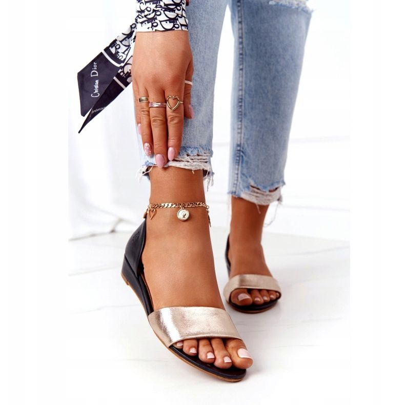 Kožne sandale Maciejka 1971-46 Crna i zlatna zlatni 2