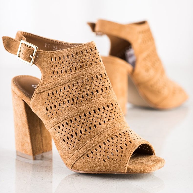 Renda Ažur sandale na postu smeđa 1