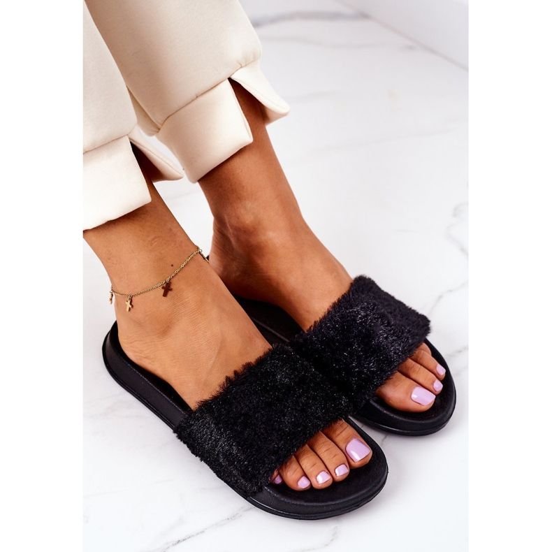 PE1 Gumene papuče s crnim šmirglom od krzna crna 1