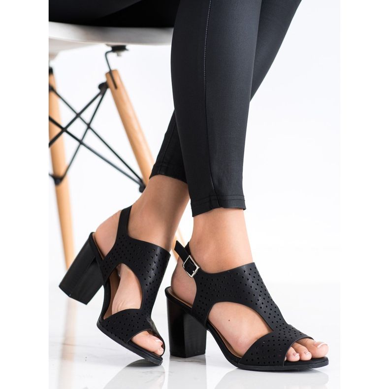 Renda Ažur sandale s eko kožom crna 1