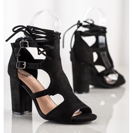 Bestelle Urađene sandale s uvezom crna 1