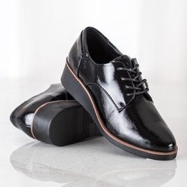 Cipele na wedges Vinceza crno 1