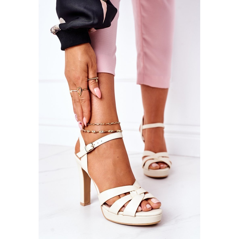 PW1 Elegantne sandale na šanku Bež Anastasia 2