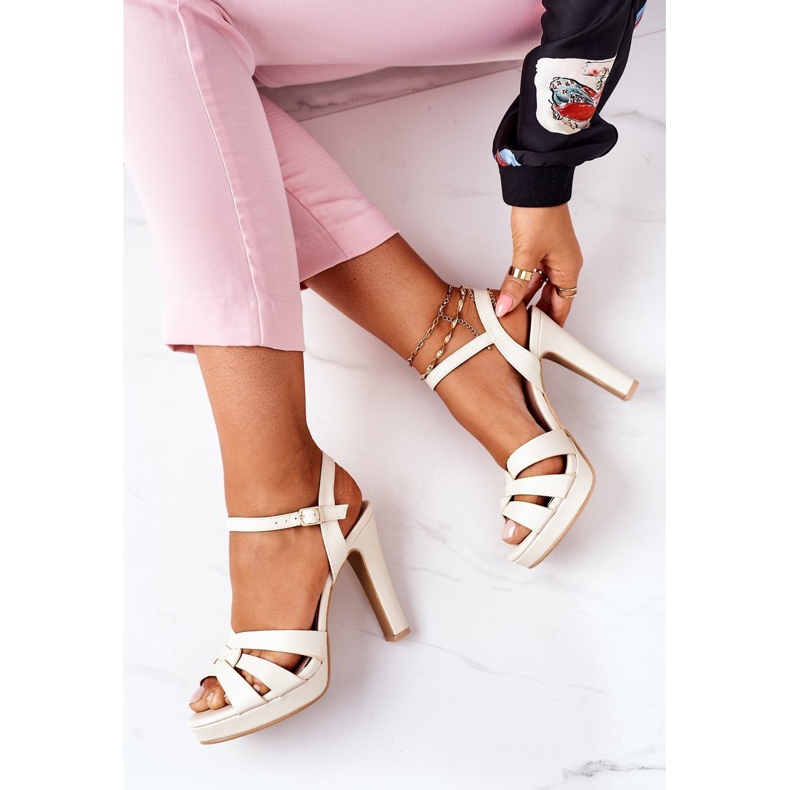 PW1 Elegantne sandale na šanku Bež Anastasia 1