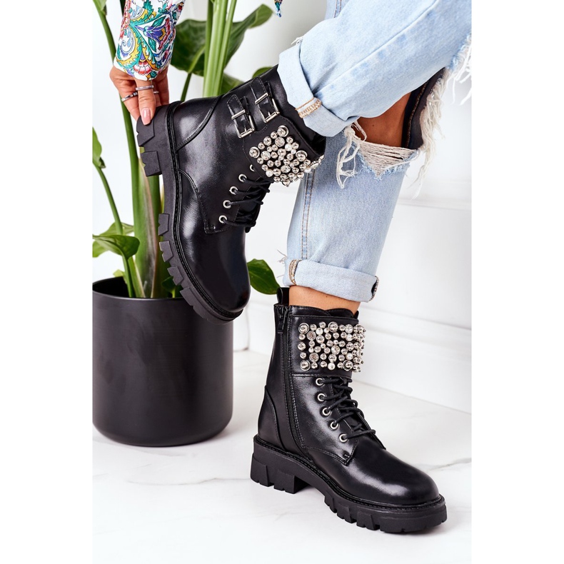 PS1 Topli radnici s biserima sada ili nikad crna 2