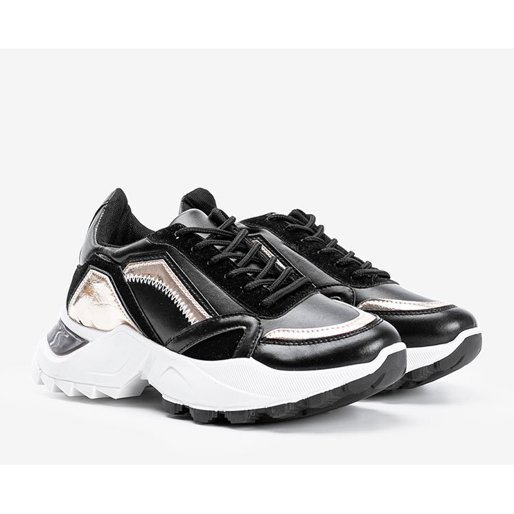 Crne tenisice s metalnim umetcima iz Gordana crna 1