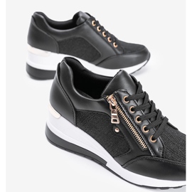 Crne sjajne tenisice na klinu The Moment crno 2