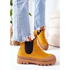 Mulanka Radnici antilopa na žutoj platformi dođite sa mnom žuta boja 1