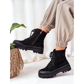 PV1 Radnici antilopa na crnoj platformi Evo me 2