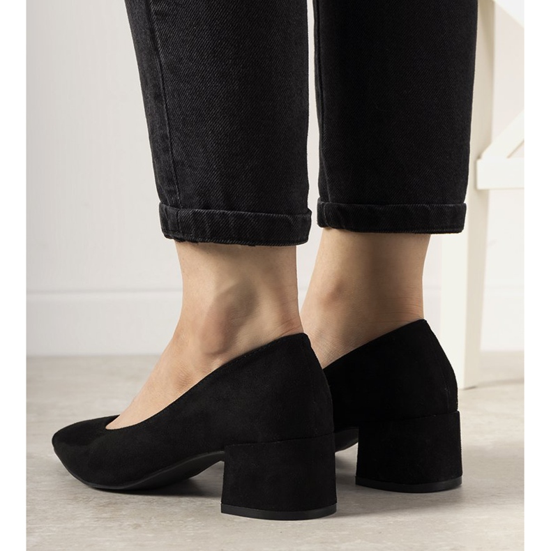 Crne pumpe na Florenovom stupu crno 2