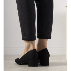 Crne crpke na postovu Always crna 2