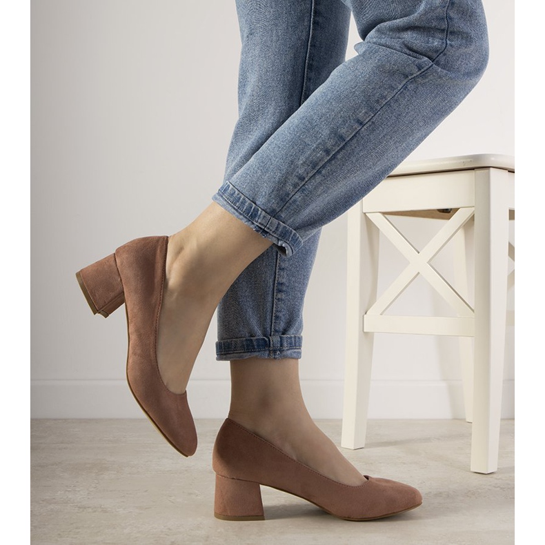 Ružičaste crpke na postovu Always ružičasta 1