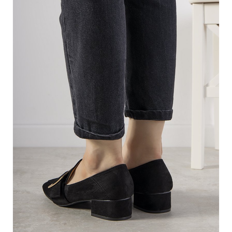 Crne crpke na stupu s kopčom Next crno 1