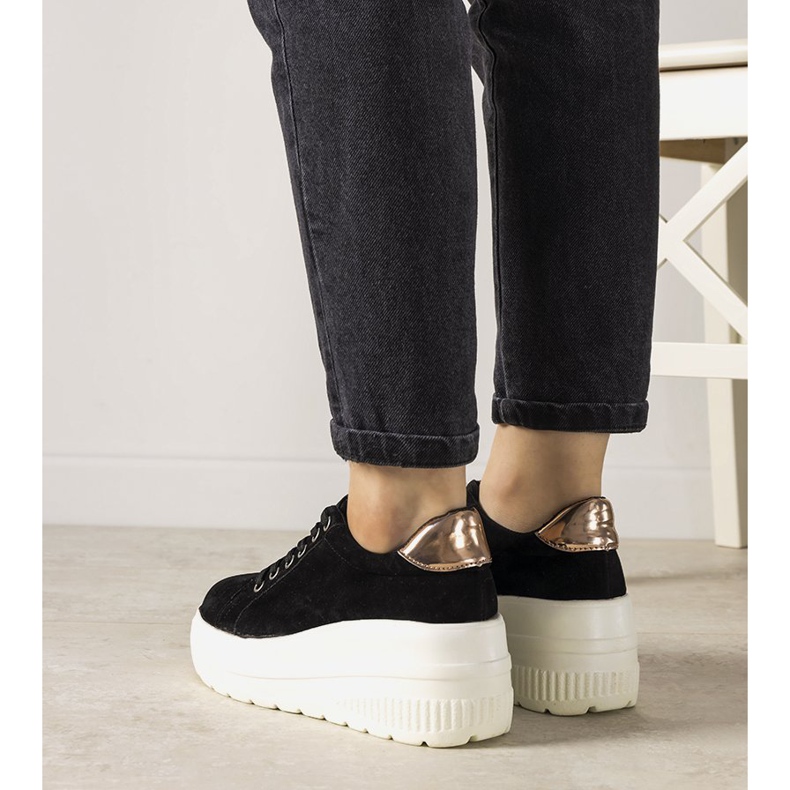 Crne sportske tenisice s visokim potplatom Rapter crna 2