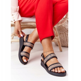 Kožne sandale na klin Laura Messi 2232 Crna bež 2