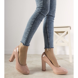 Ružičasto lakirane pumpe na stupu Bellisima ružičasta 1