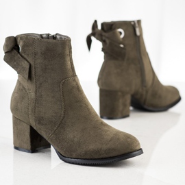 J. Star Khaki čizme s ukrasnim povezom zelena 1