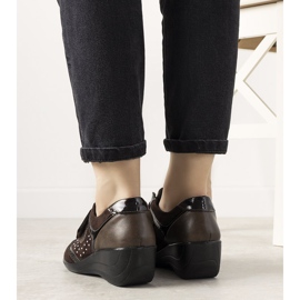 Smeđe broge na klin Merante smeđa 1