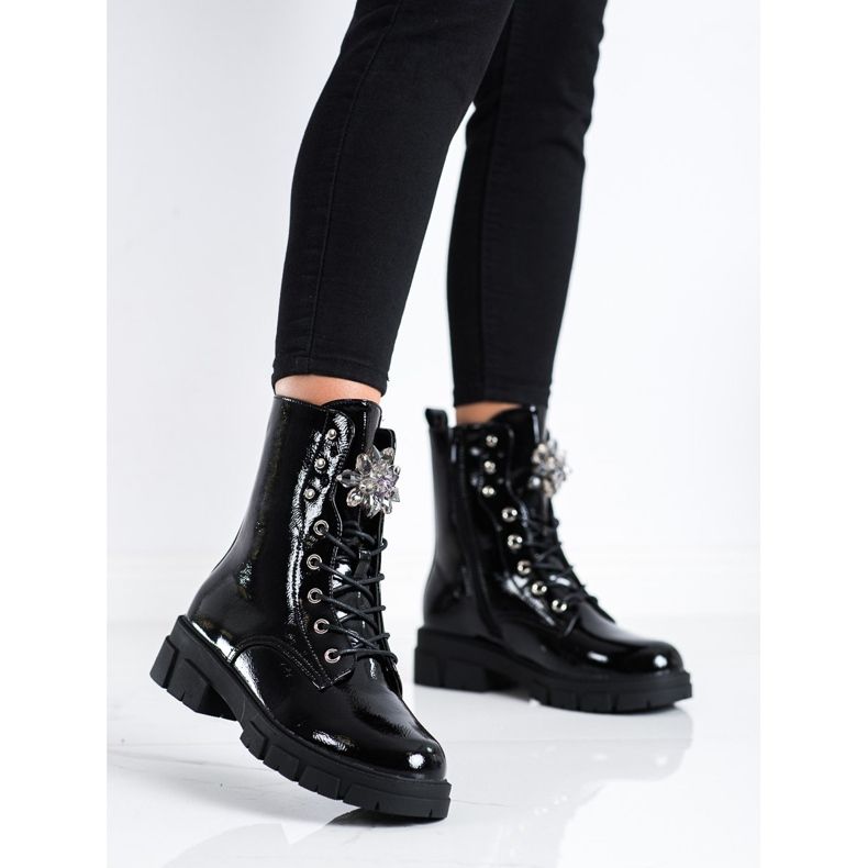 S. BARSKI Radnici s kristalnim ukrasom S.BARSKOG crno 1