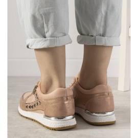 Ružičaste sportske tenisice ukrašene Daphne klinovima ružičasta 2