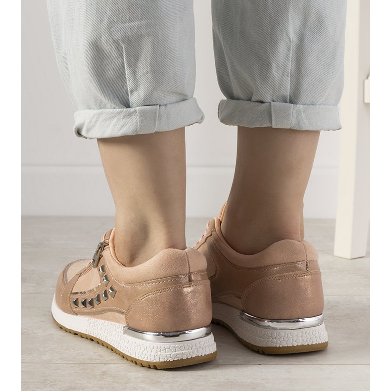 Ružičaste sportske tenisice ukrašene Daphne klinovima ružičasta 2