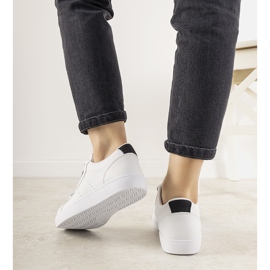 Crno -bijele Boomshom tenisice bijela 1