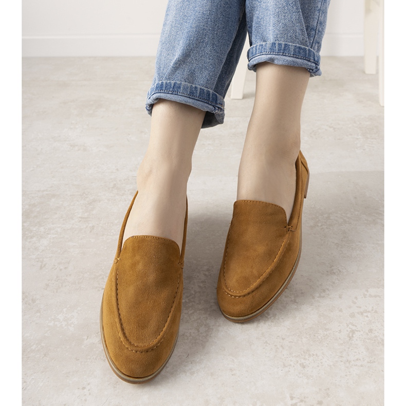 Natikače za deve s ravnom petom u centru grada smeđa 1