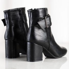 SHELOVET Klasične čizme sa kopčom crno 1