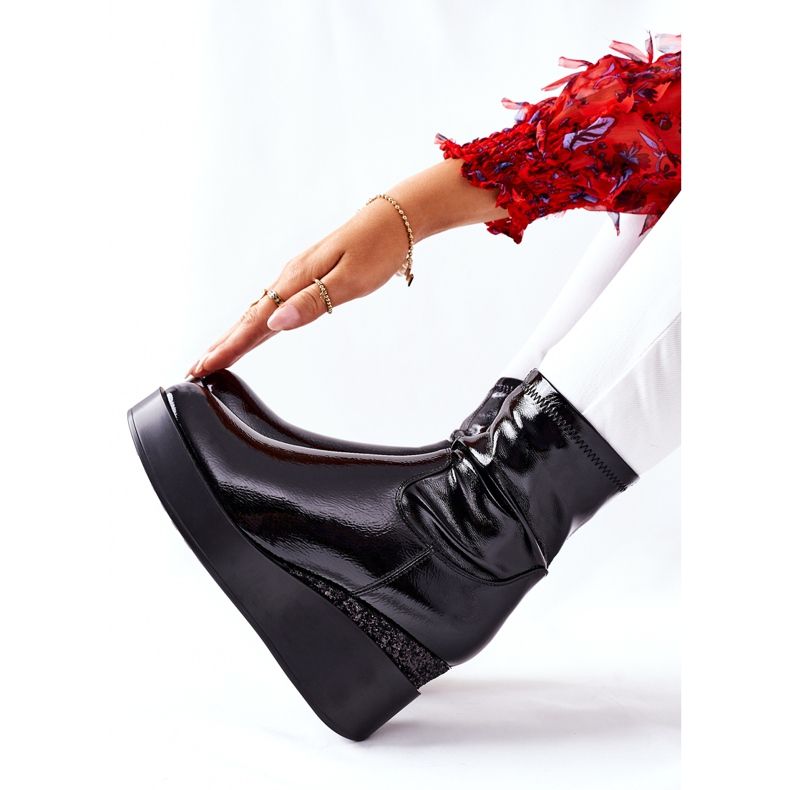 S.Barski Ženske čizme na klin lakirane crne terapije crno 1