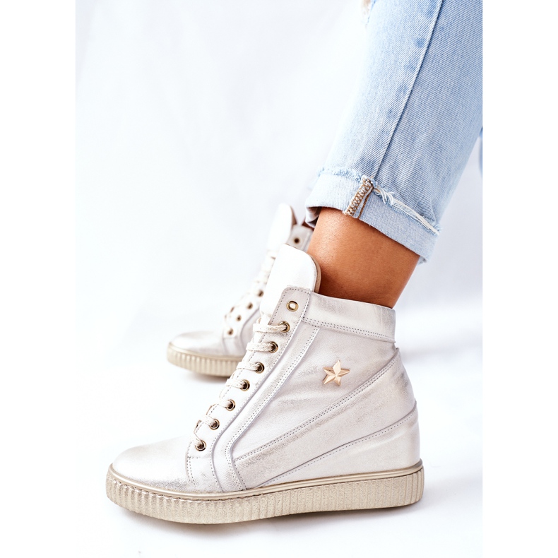 Lewski Shoes Ženske sportske kožne cipele Lewski Golden 3079 zlatna 1