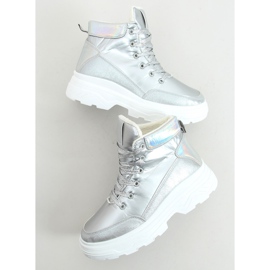 Srebrne izolirane sportske cipele FA-3357 Srebro 1