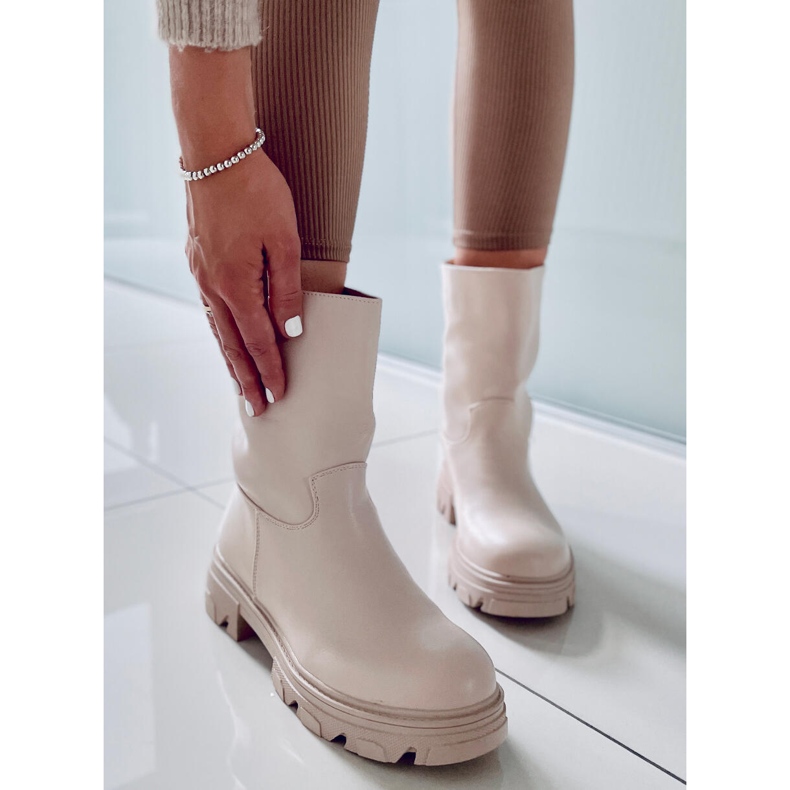 Crne čizme s ravnim gornjim dijelom QT29P CRNA (deva) 2