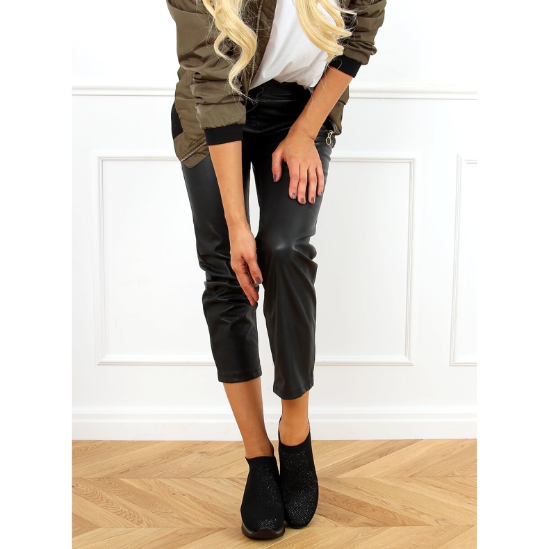 Crne sportske cipele s klinom RQ316 crna 1