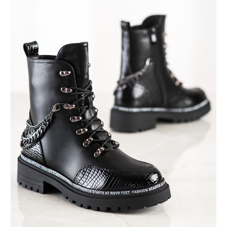 S. BARSKI Radnici s lancem S. Bararskog crna 1