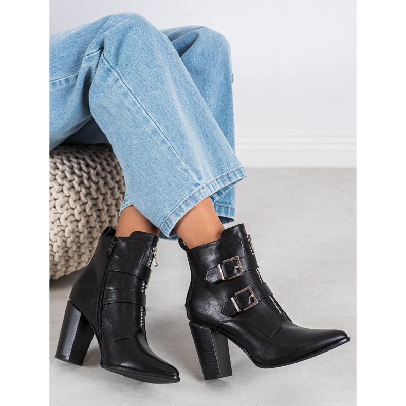 Elegantne čizme u špici VINCEZA crna 1