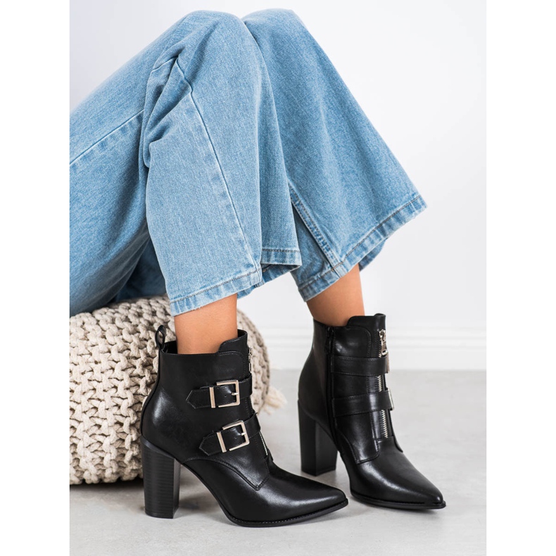 Elegantne čizme u špici VINCEZA crno 2