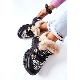 Ženske izolirane sportske cipele Crno srce kuca 2