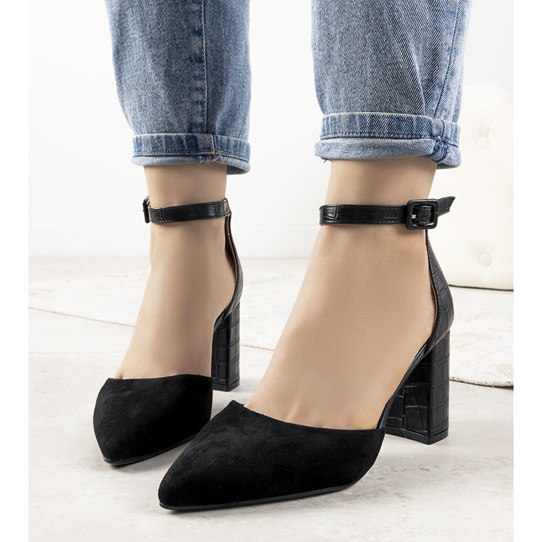 Crne pumpe na mjestu Natalie crna 1