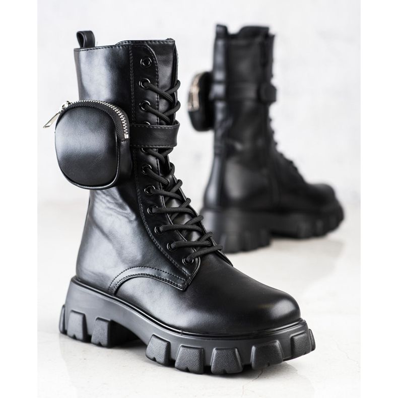 Bestelle Modne čizme s džepom crna 1