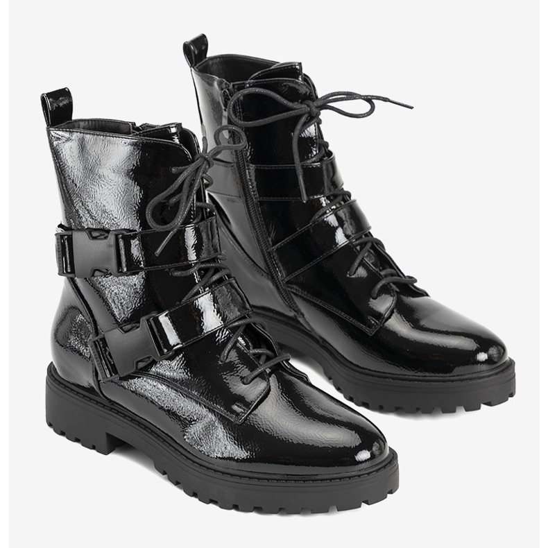 Crne lakirane ženske čizme iz Ferlanda crna 1