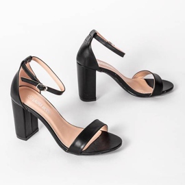 Crne sandale na mjestu Dorothy crna 1