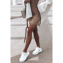 Pista Njeni bijeli treneri bijela ružičasta 2