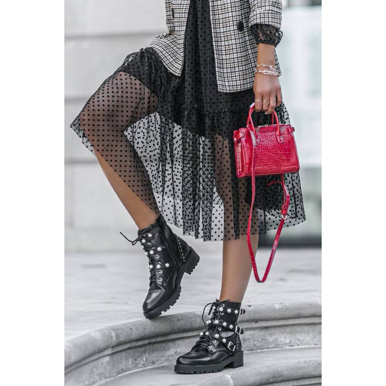 Crni ukrašeni radnici Game crna 1