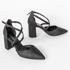 Crne pumpe na sjajnom stupu crno 1