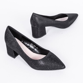 Crne užarene pumpe na Laitinom postu crna 1