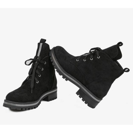 Ukrašene crne čizme tvrtke Winny crna 1