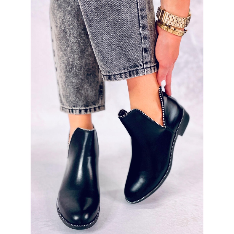 Crne izrezane čizme Y8191 Crne crna 2