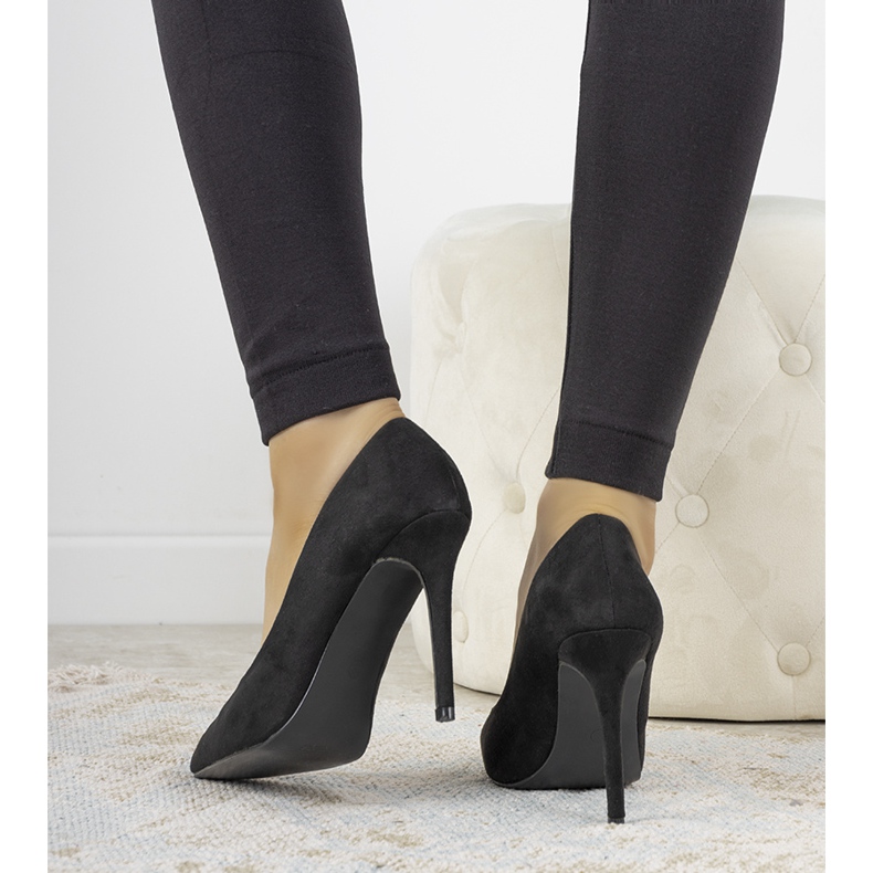 Crne klasične Hyirnar štikle od antilopa crna 1