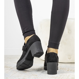 Crne cipele na mjestu Leonie crno 1